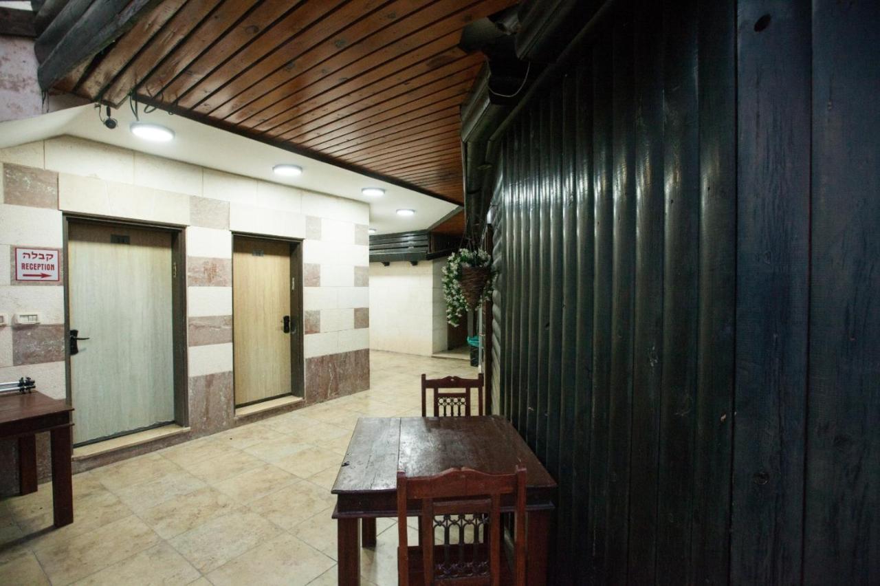 Puy Ahuzat Haosher Hotel Tiberias Bagian luar foto