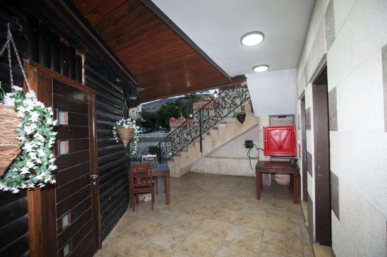 Puy Ahuzat Haosher Hotel Tiberias Bagian luar foto