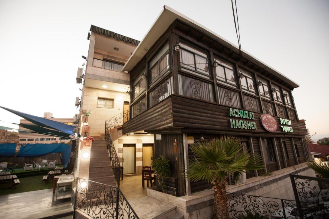 Puy Ahuzat Haosher Hotel Tiberias Bagian luar foto
