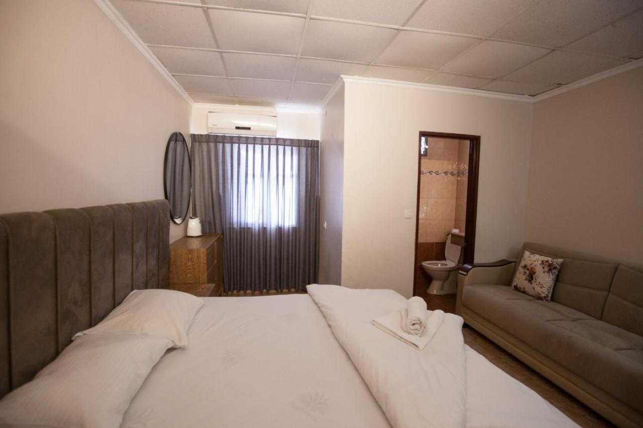 Puy Ahuzat Haosher Hotel Tiberias Bagian luar foto