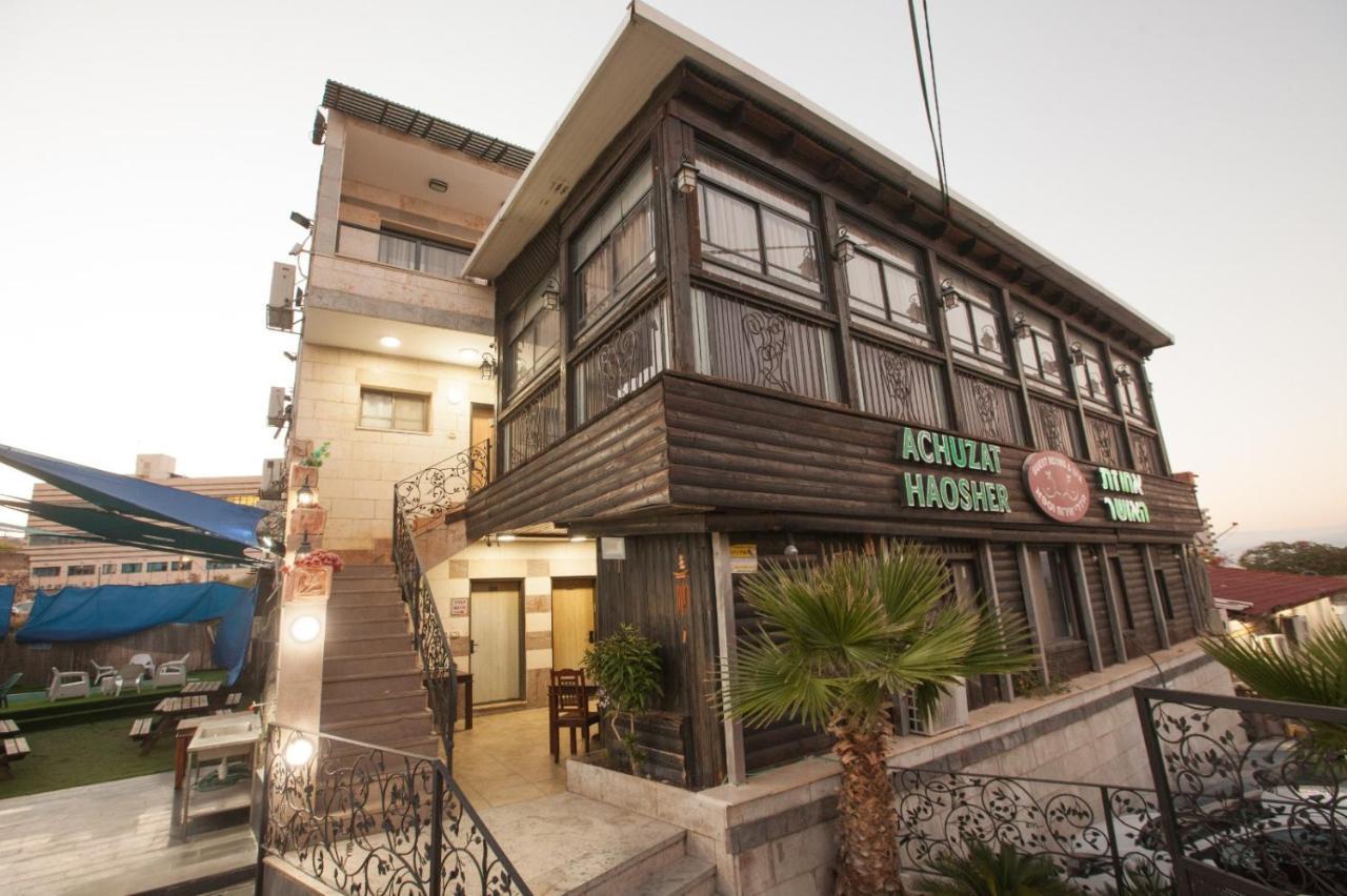 Puy Ahuzat Haosher Hotel Tiberias Bagian luar foto