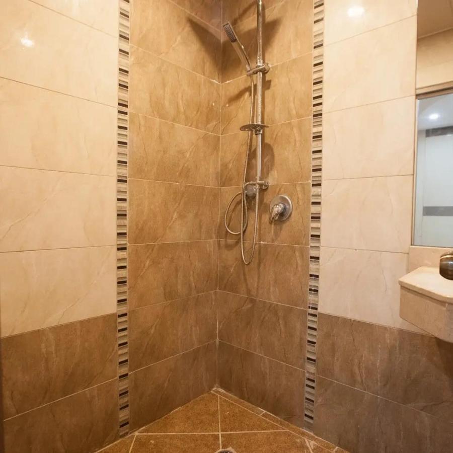 Puy Ahuzat Haosher Hotel Tiberias Bagian luar foto