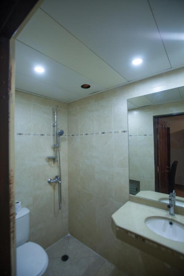 Puy Ahuzat Haosher Hotel Tiberias Bagian luar foto